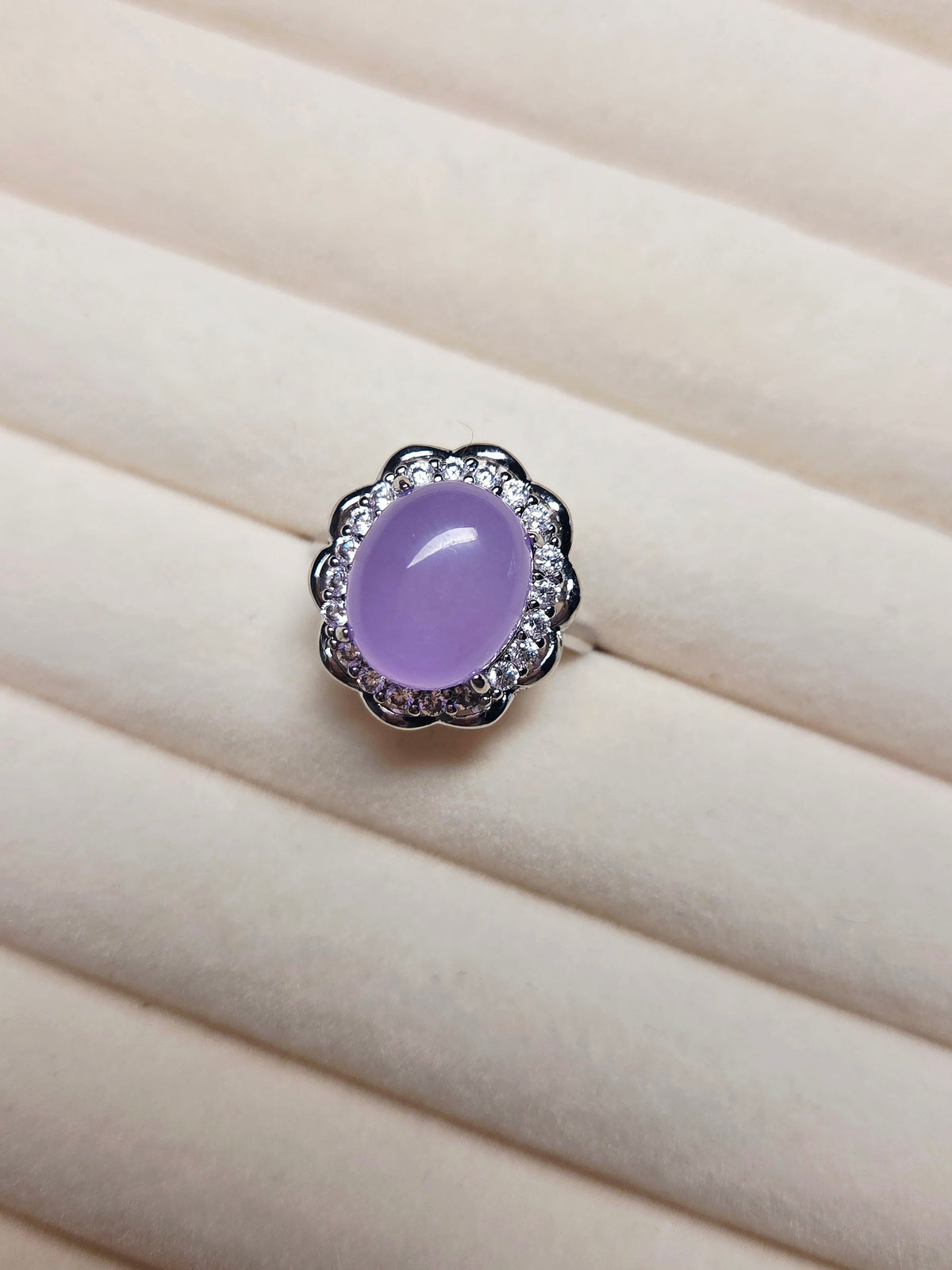 Ethereal Blossom – Natural Lavender Jade Ring