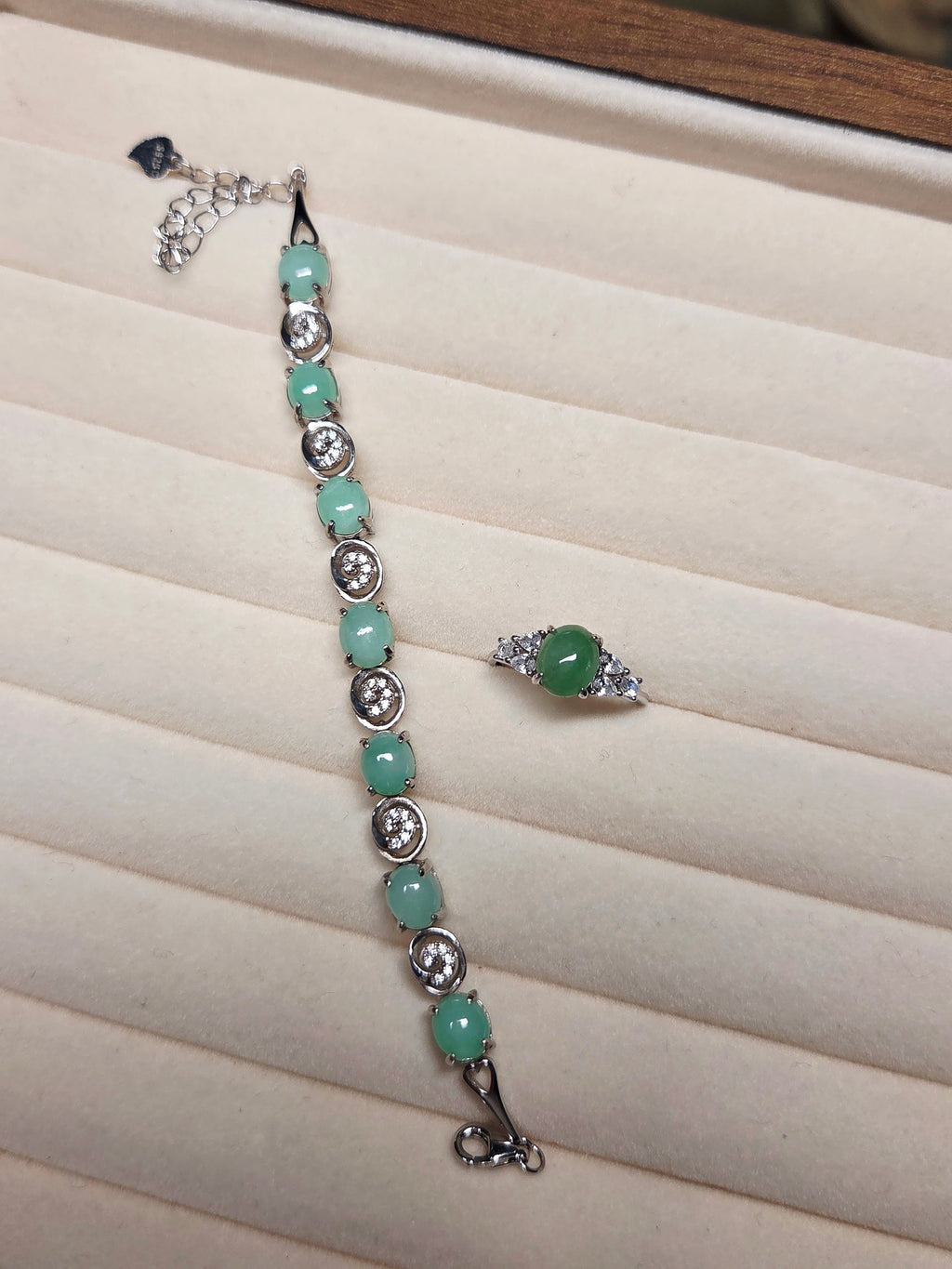 Imperial Grace – Natural Green Jadeite Bracelet & Ring Set